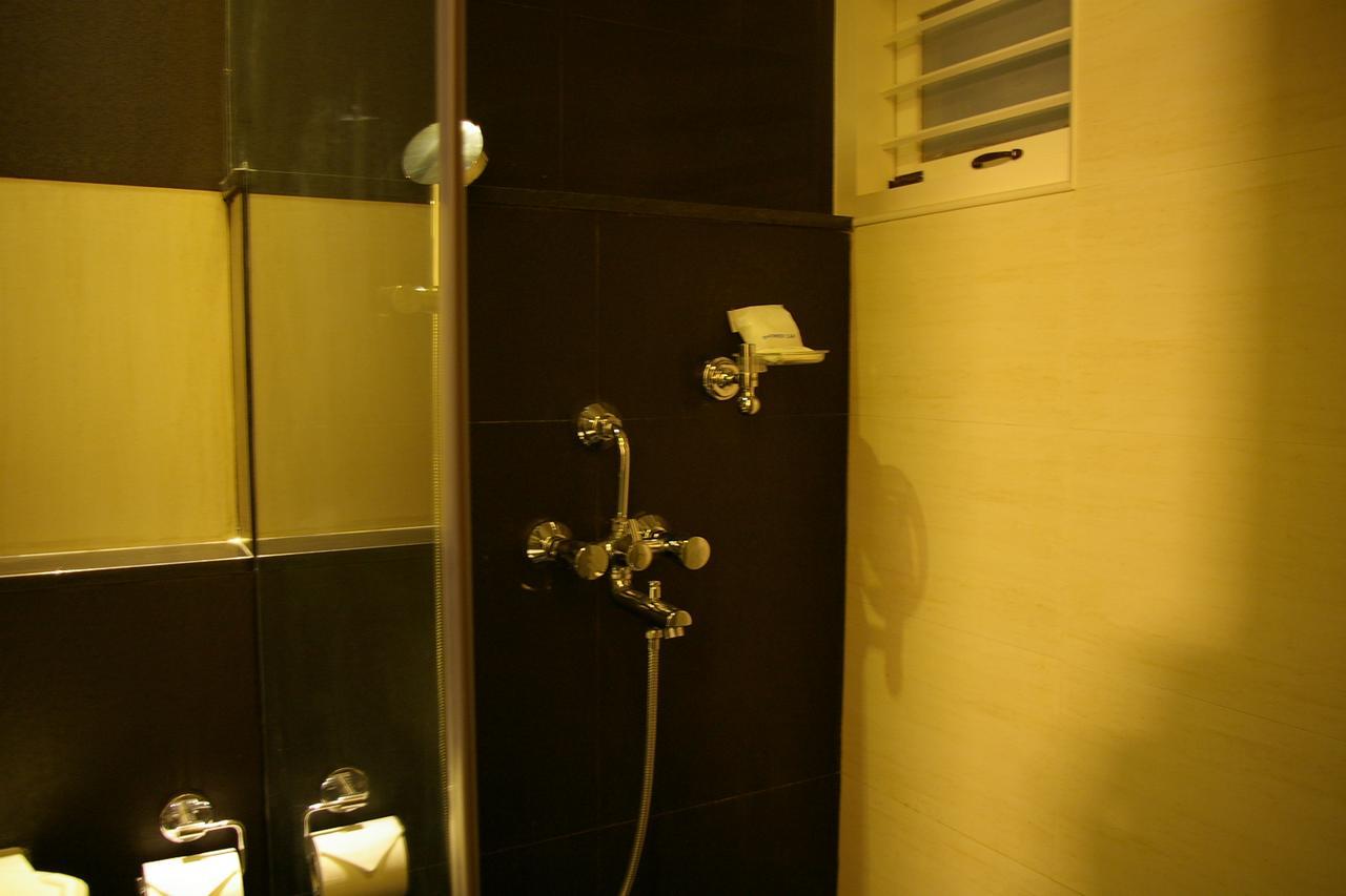 Roseline Suites バンガロール エクステリア 写真